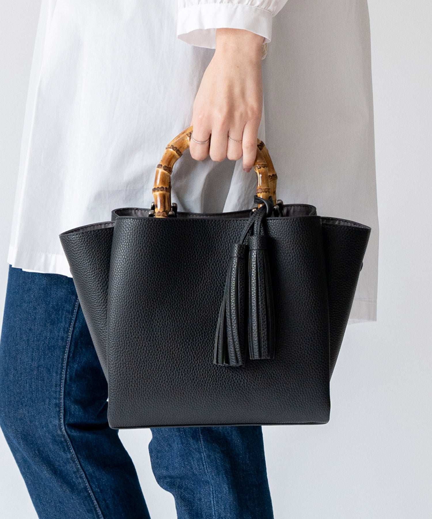 ヴィータフェリーチェ VitaFelice バンブーハンドル2wayミニバッグ (BLACK) BLACK