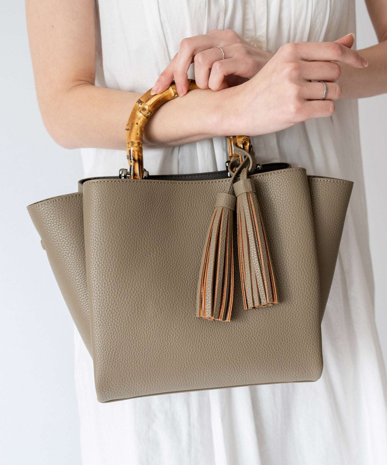 ヴィータフェリーチェ VitaFelice バンブーハンドル2wayミニバッグ (GRAYBEIGE) GRAYBEIGE