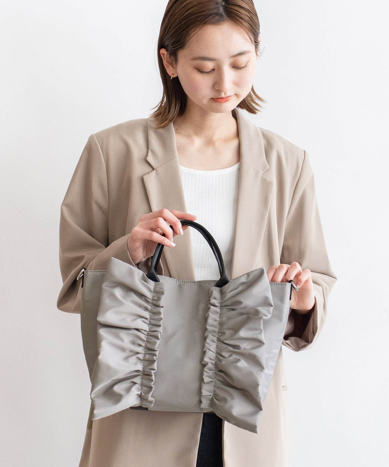 ヴィータフェリーチェ VitaFelice ナイロン2wayフリルトートバッグ