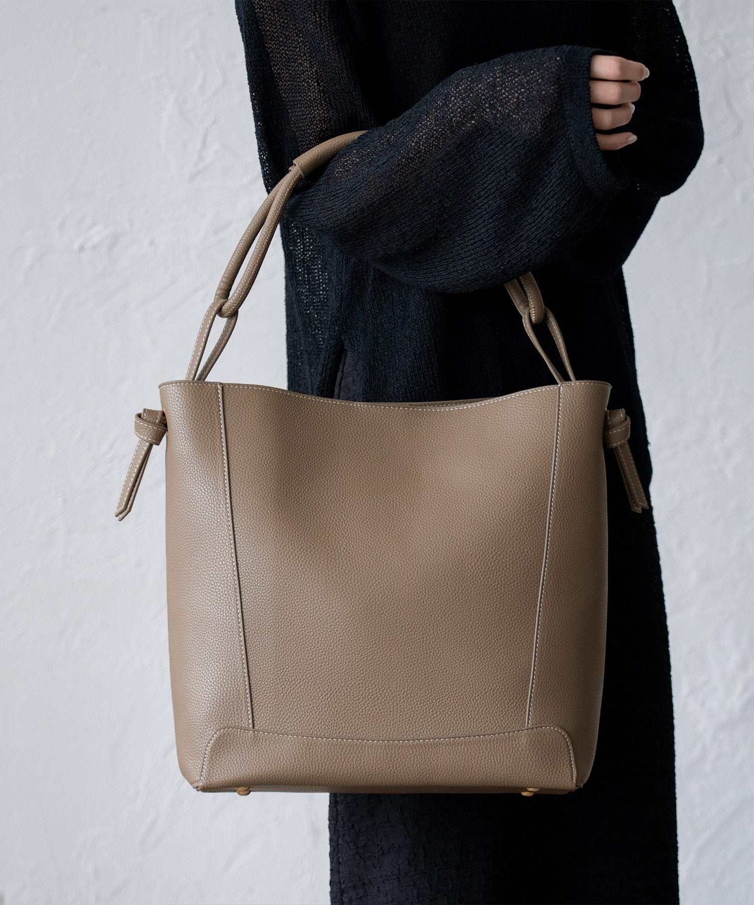 ヴィータフェリーチェ VitaFelice ワンハンドルトートバッグ