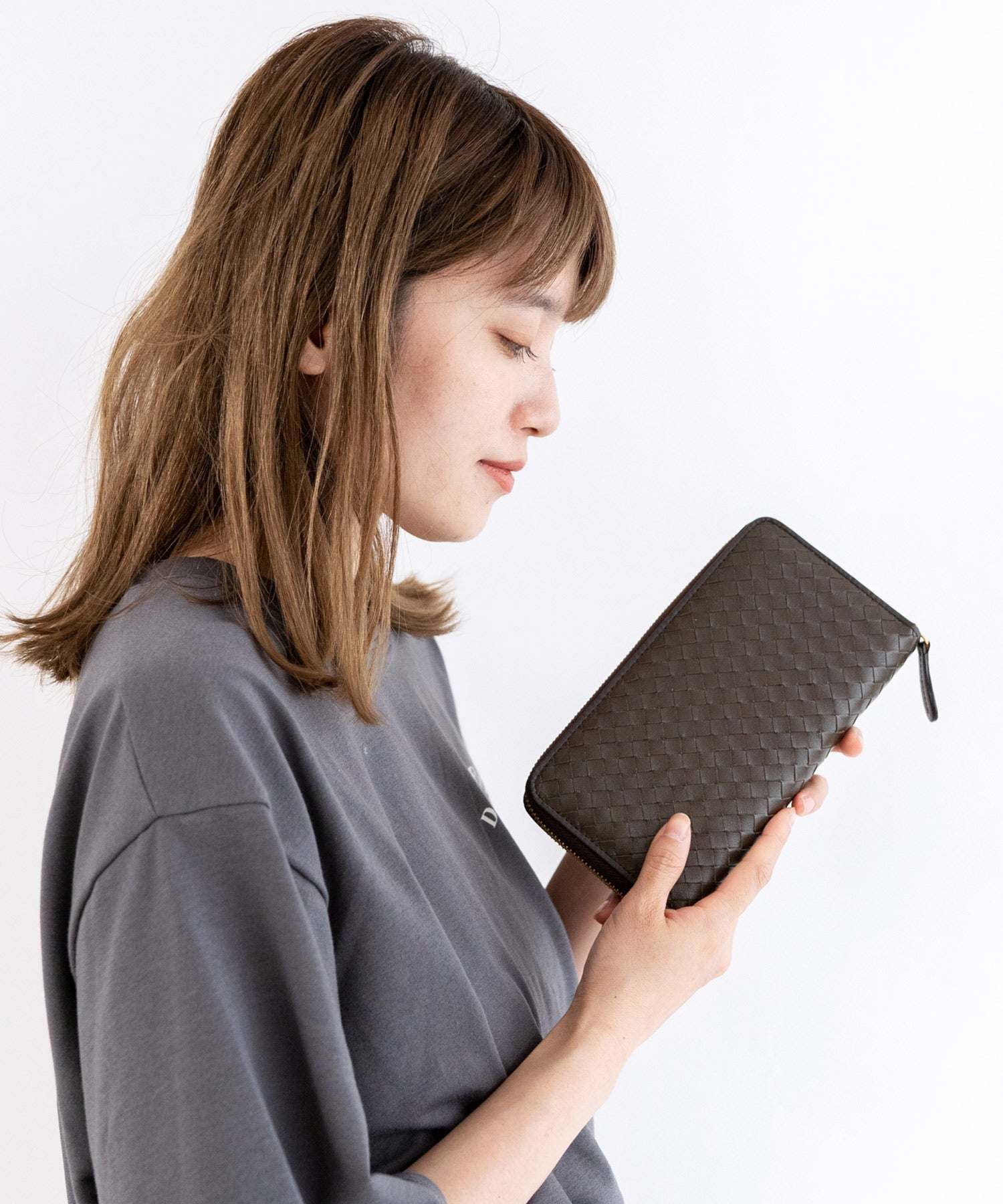 ヴィータフェリーチェ VitaFelice 羊革メッシュラウンドファスナー長財布