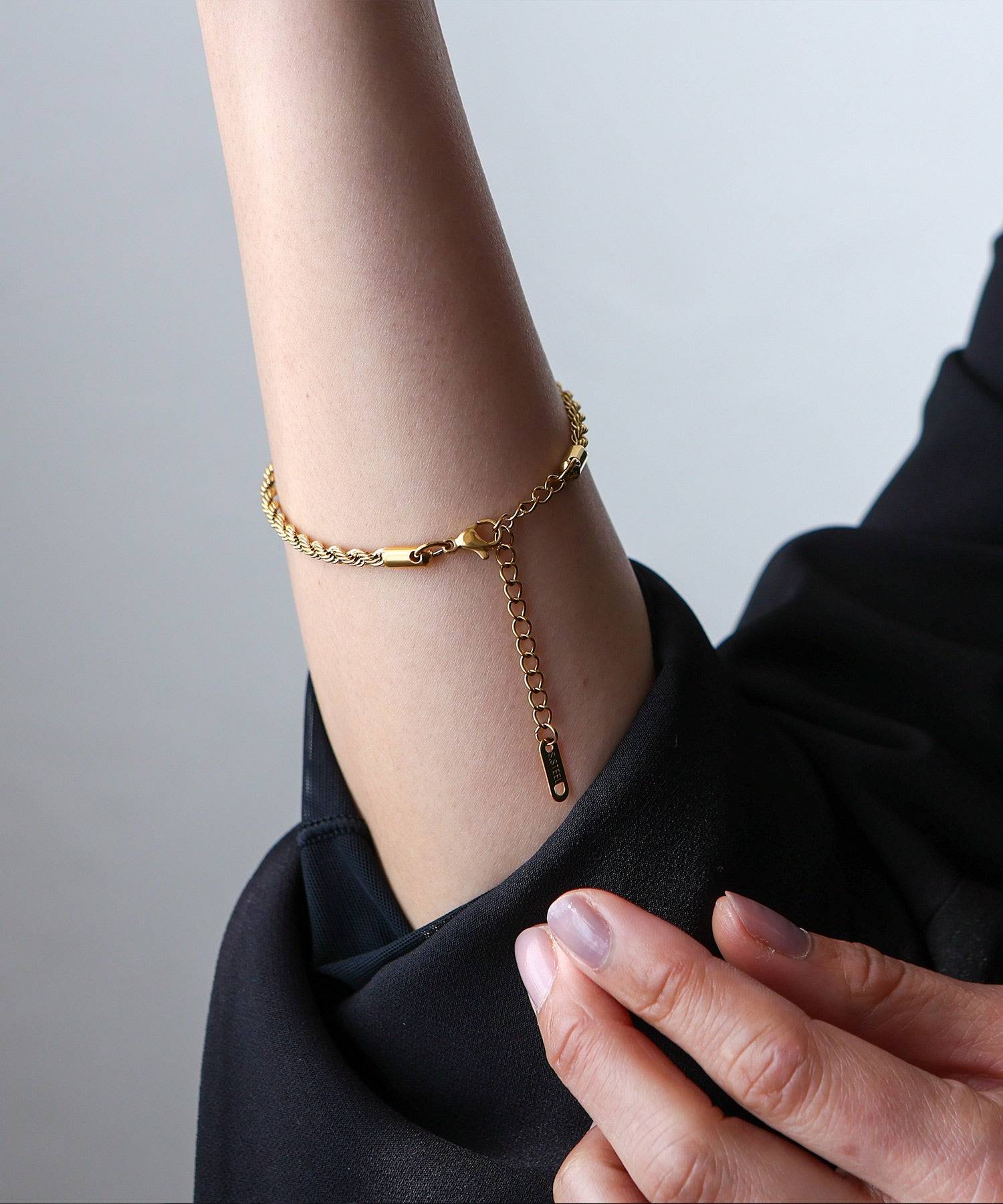 ヴィータフェリーチェ VitaFelice ねじれチェーンブレスレット (GOLD) GOLD