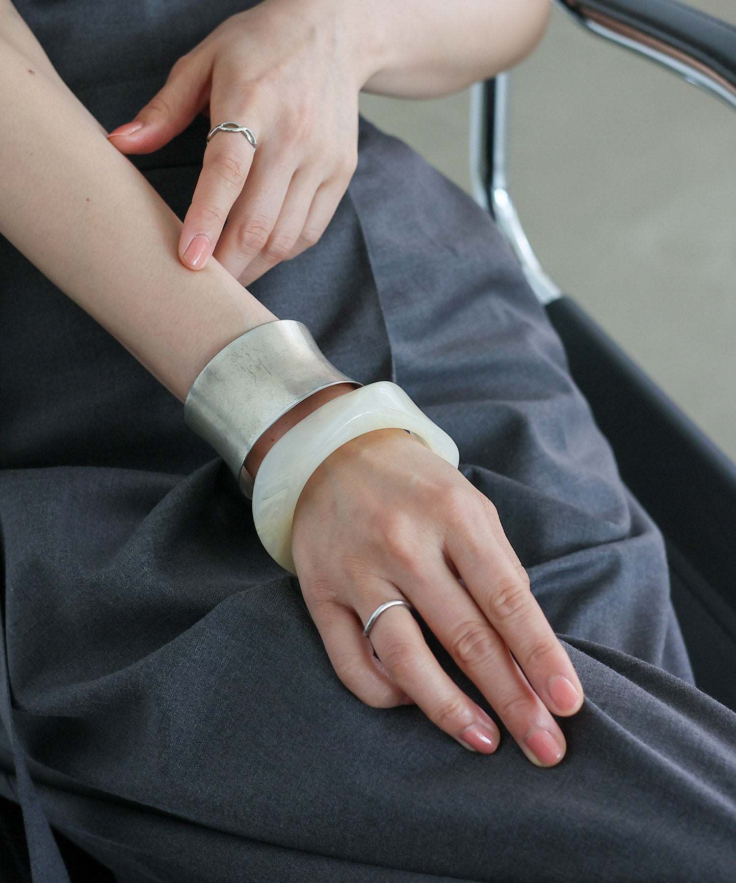 ヴィータフェリーチェ VitaFelice アクリルクリアバングル (CLEARBROWN) CLEARBROWN
