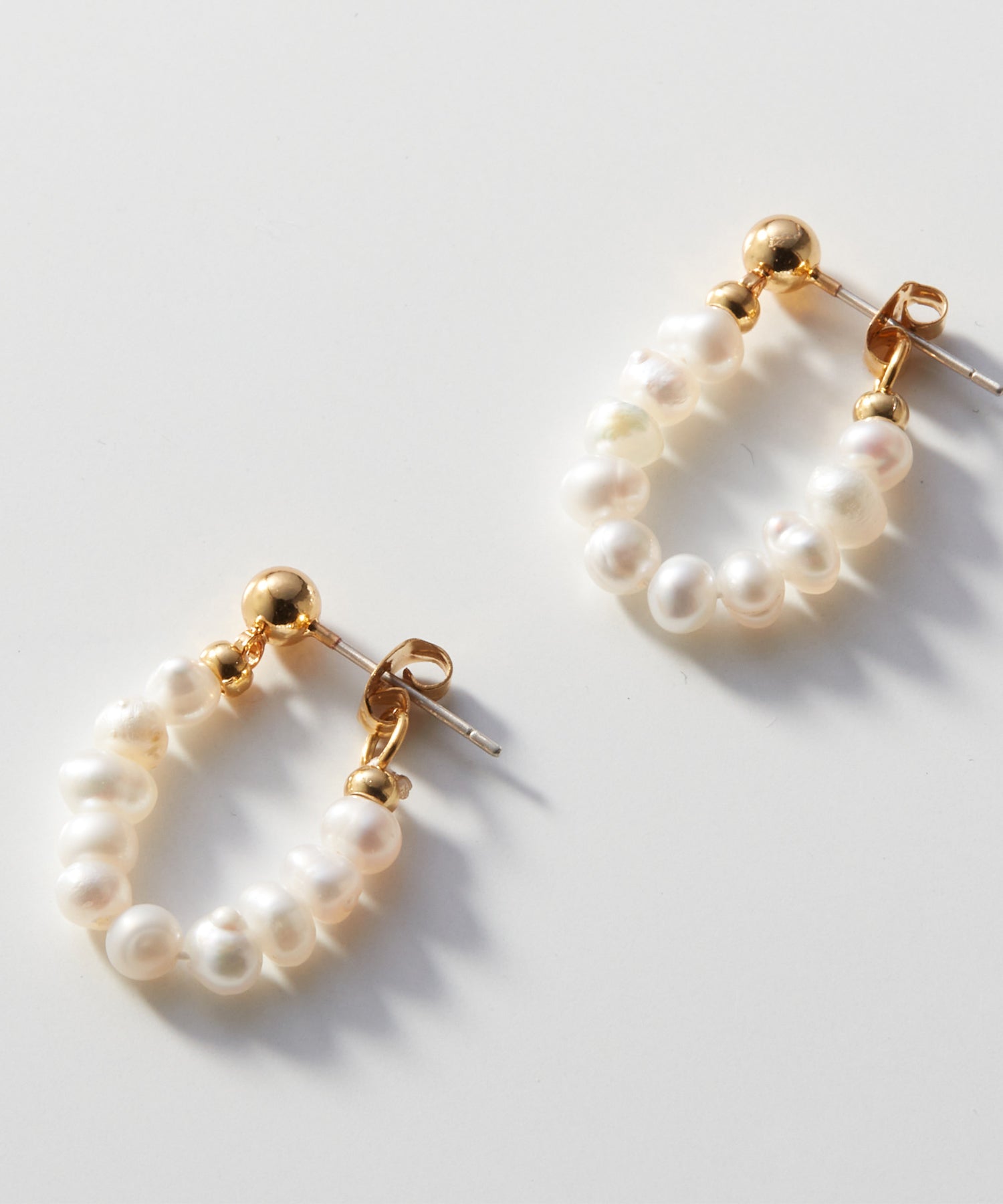 ヴィータフェリーチェ VitaFelice 小粒の淡水パールピアス