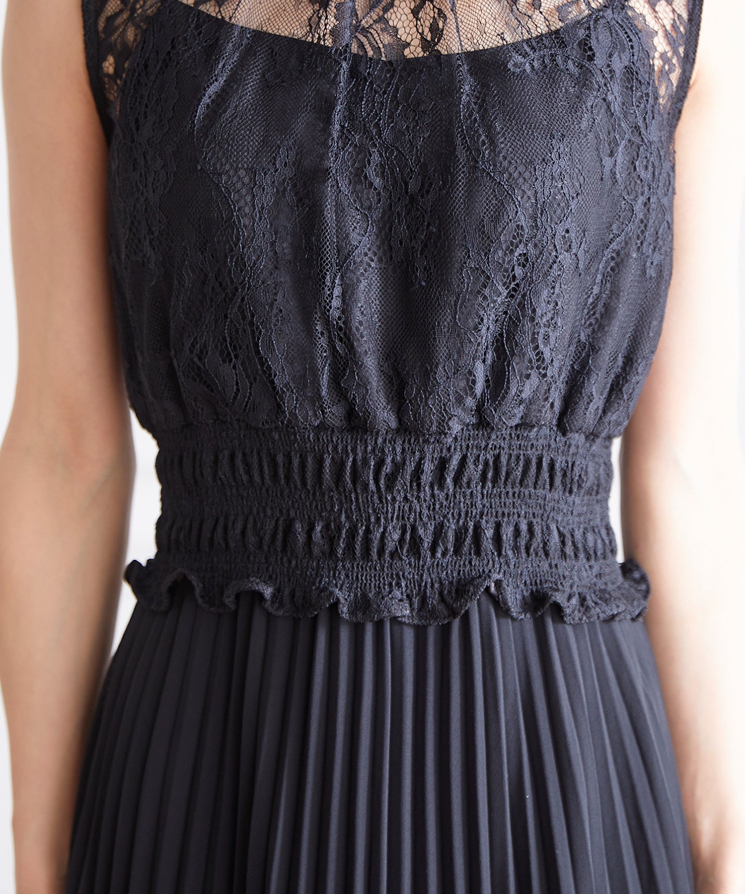 ヴィータフェリーチェ VitaFelice ロング丈ノースリーブレースフリルワンピースドレス 結婚式 パーティードレス フォーマルドレス お呼ばれ ドレス ミセス 二次会 同窓会 成人式 プリーツ ゴム (アーミーカーキ) アーミーカーキ