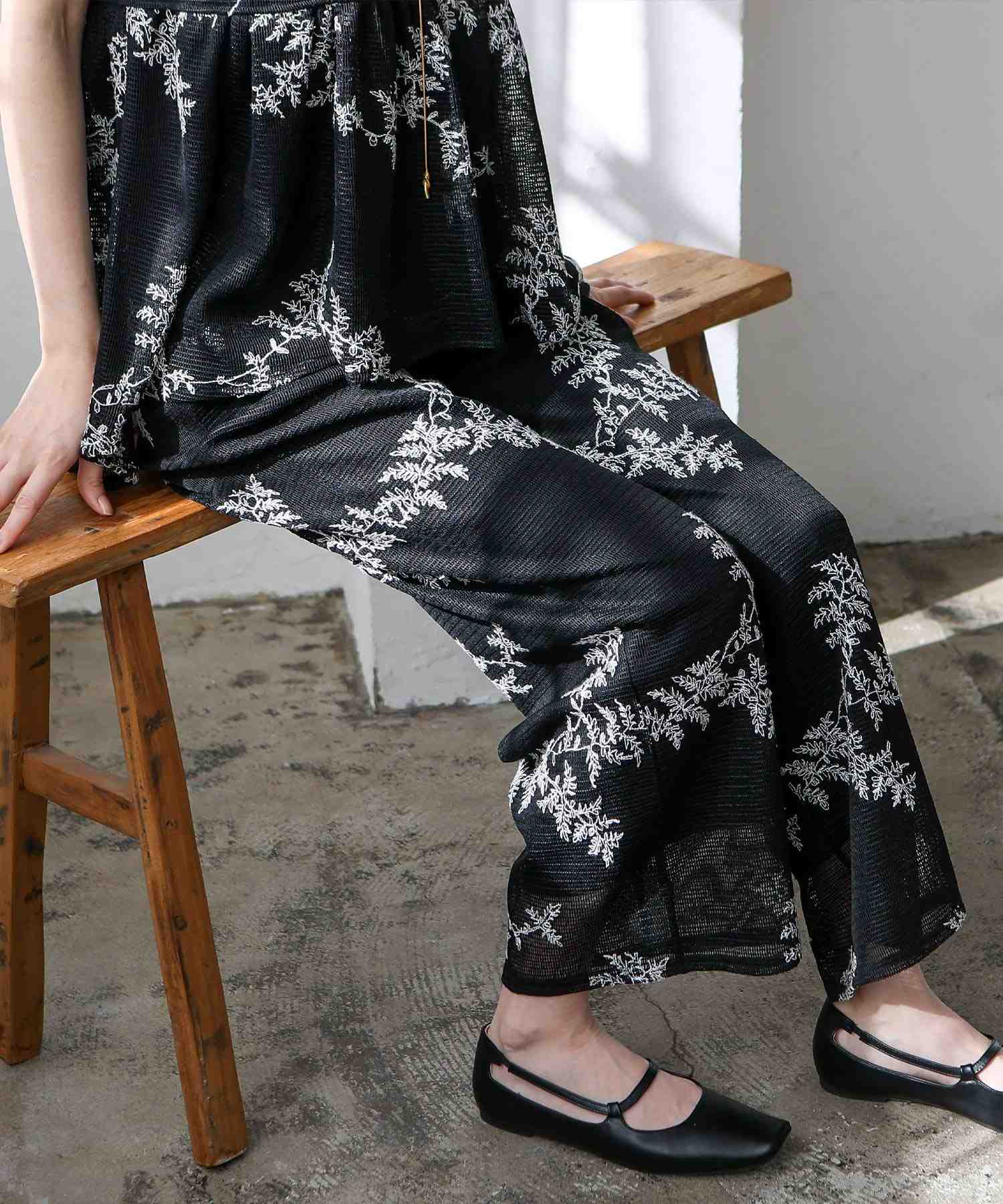 ヴィータフェリーチェ VitaFelice 花柄刺繍シアーパンツ (BLACK) BLACK
