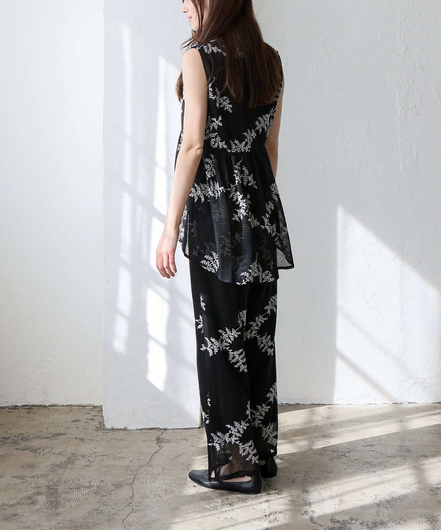 ヴィータフェリーチェ VitaFelice 花柄刺繍シアーパンツ (BLACK) BLACK