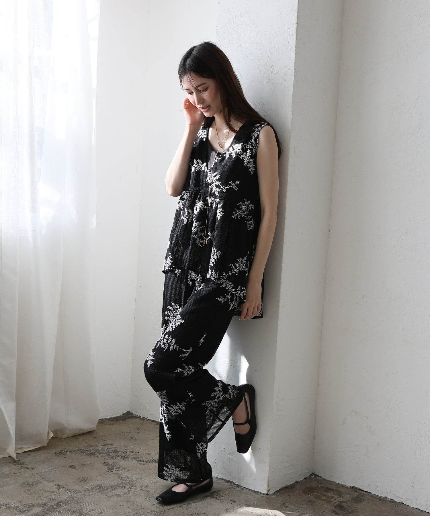 ヴィータフェリーチェ VitaFelice 花柄刺繍シアーパンツ (BLACK) BLACK