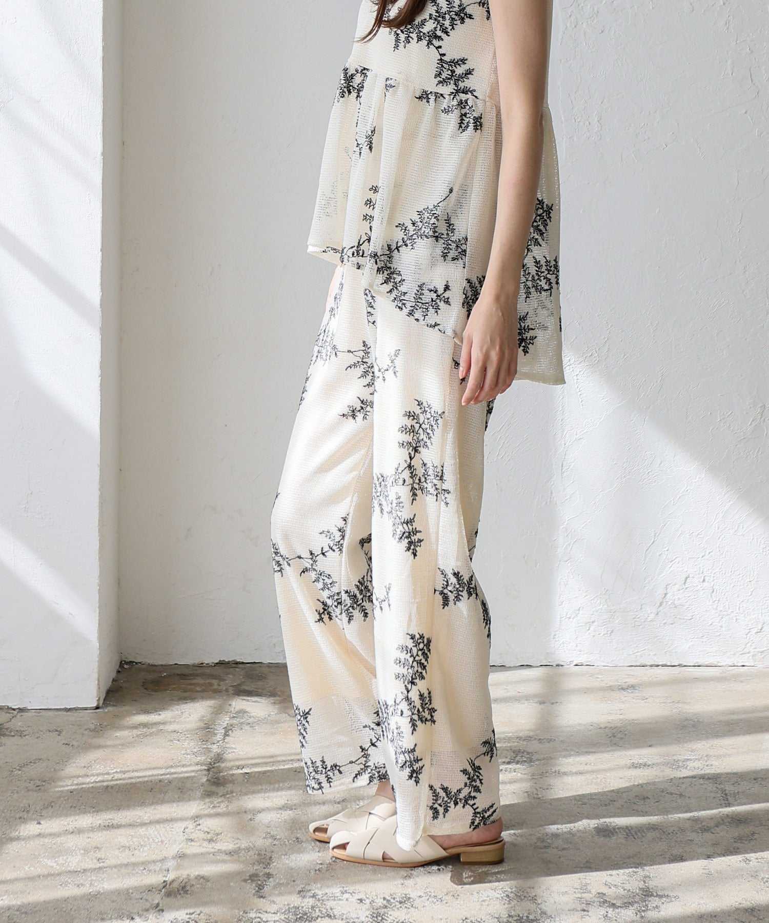 ヴィータフェリーチェ VitaFelice 花柄刺繍シアーパンツ (BLACK) BLACK