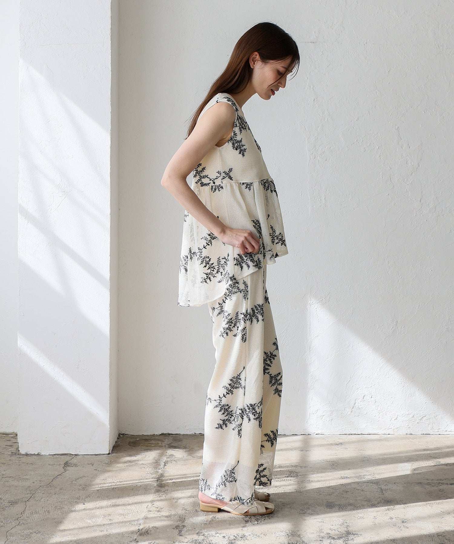 ヴィータフェリーチェ VitaFelice 花柄刺繍シアーパンツ (BLACK) BLACK