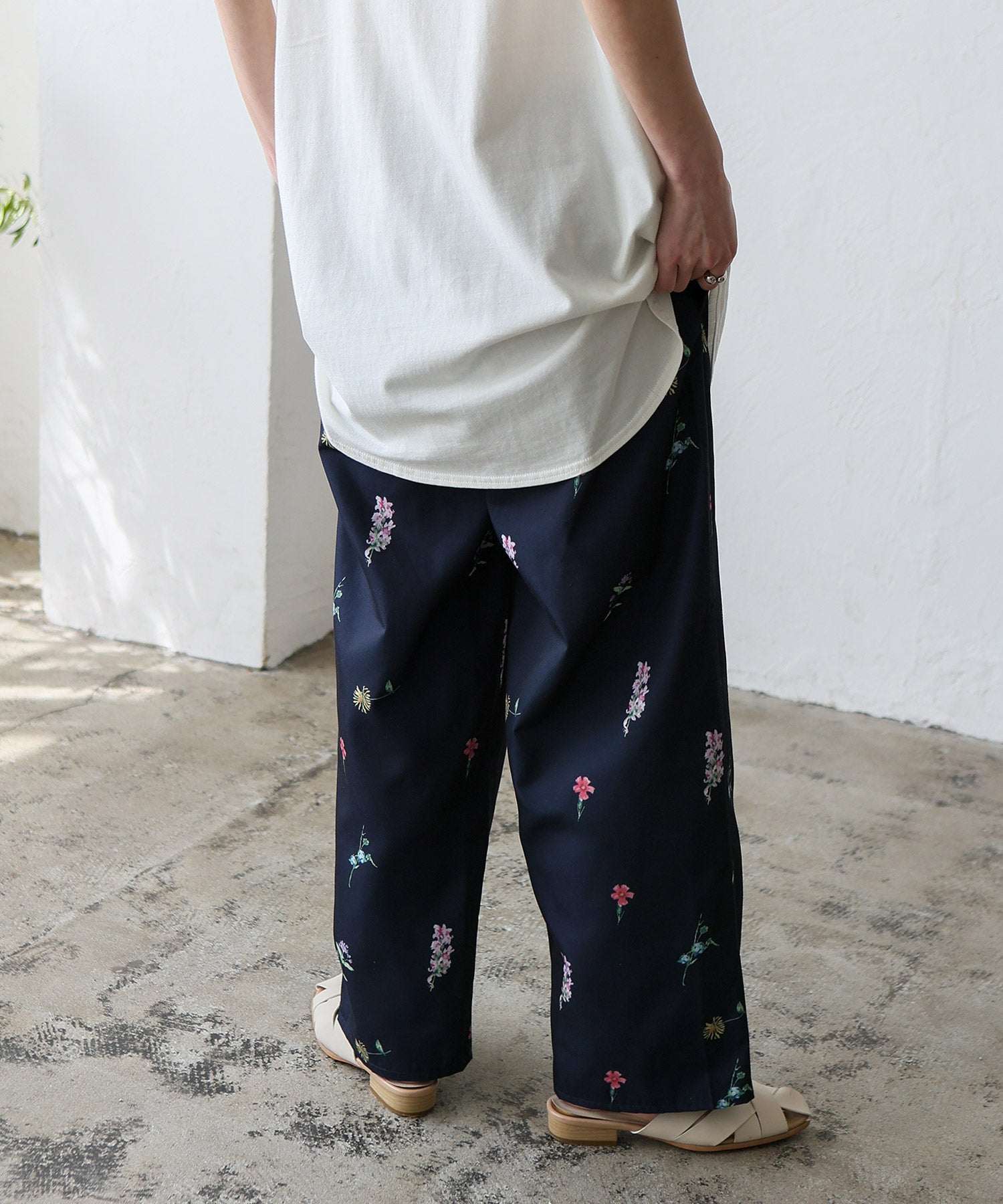 ヴィータフェリーチェ VitaFelice フラワープリント 花柄 フルレングス パンツ (NAVY) NAVY