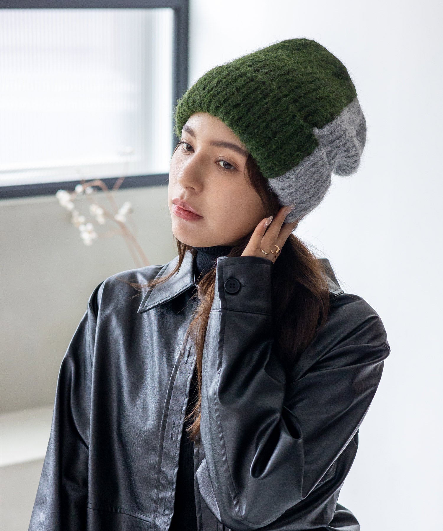 ヴィータフェリーチェ VitaFelice バイカラーケーブル編みニット帽 (BLACK) BLACK