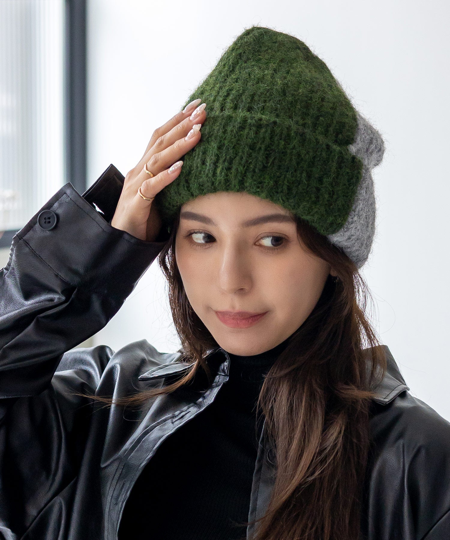 ヴィータフェリーチェ VitaFelice バイカラーケーブル編みニット帽 (BLACK) BLACK