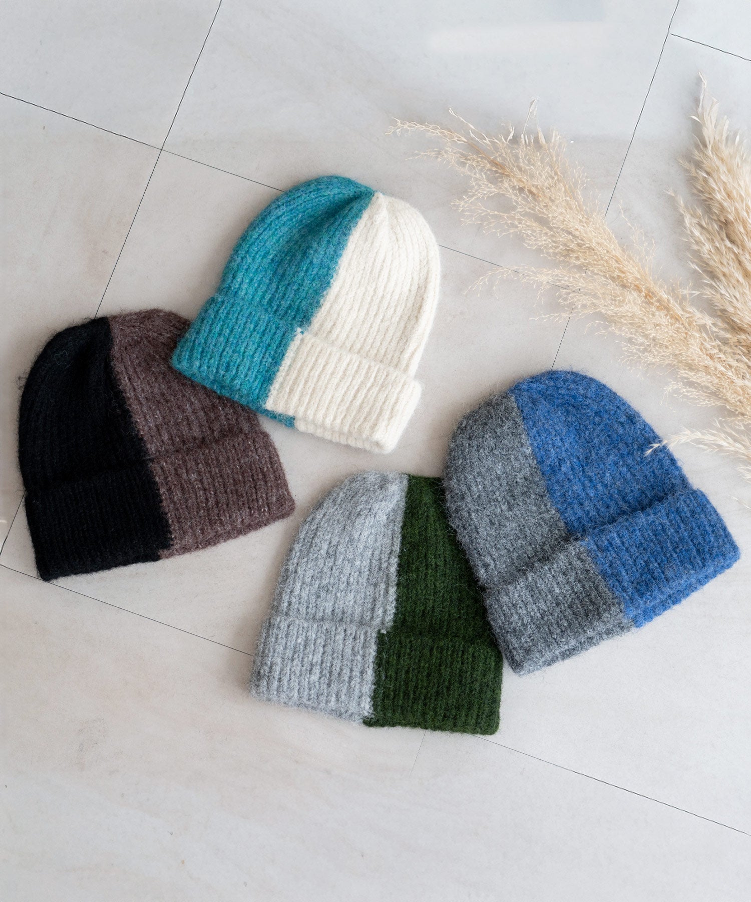 ヴィータフェリーチェ VitaFelice バイカラーケーブル編みニット帽 (BLACK) BLACK