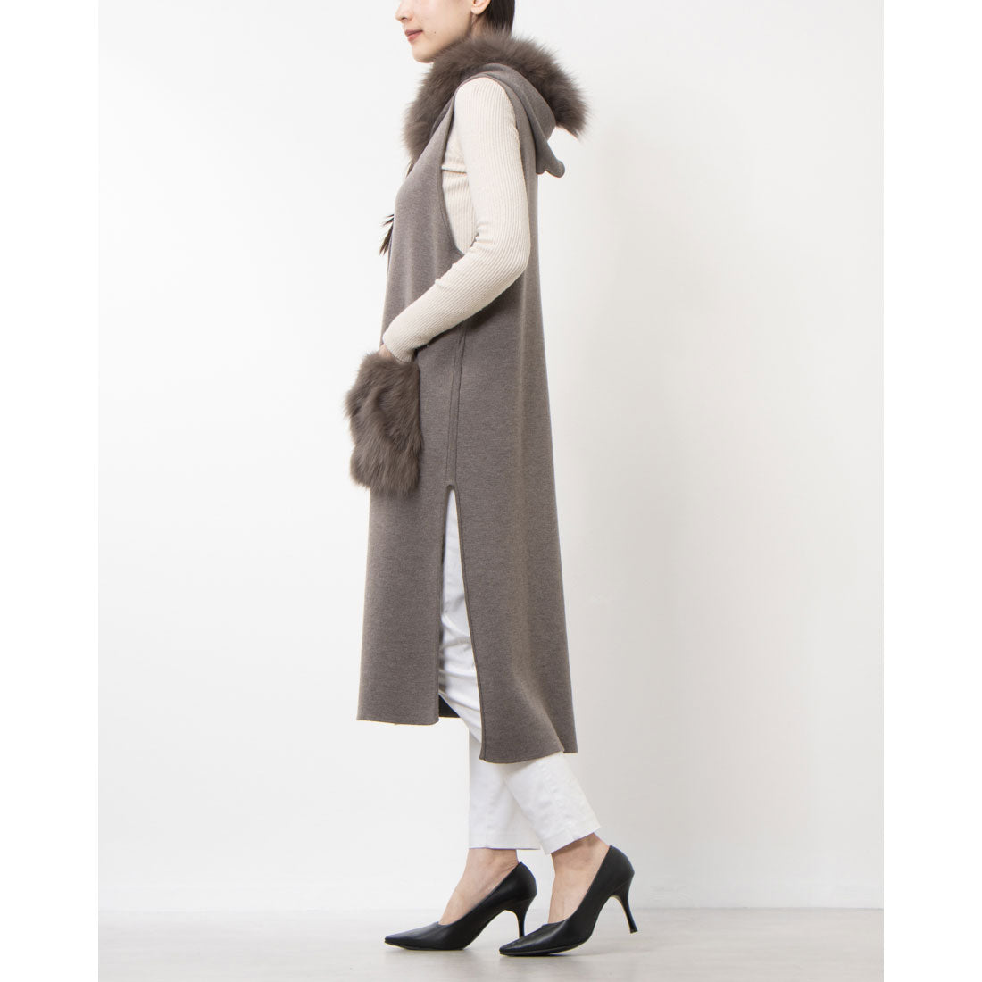 ベスジョーヤ VESGIOIA ニットFOXフード付ロングベスト