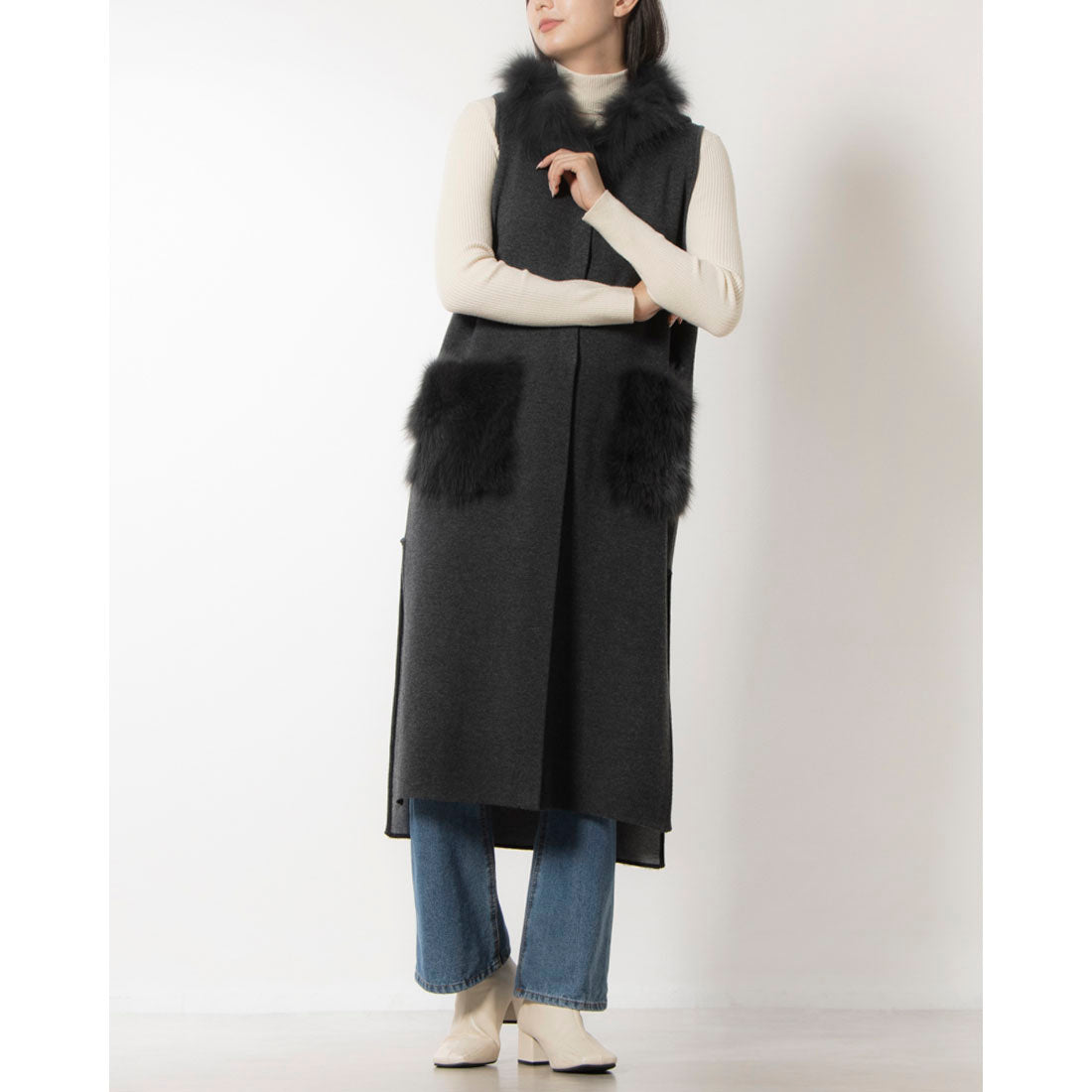 ベスジョーヤ VESGIOIA ニットFOXフード付ロングベスト,ダークグレー