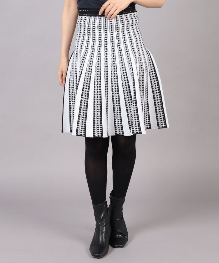 Viaggio Blu ~FABRIZIO GIOVANNONI~ Jacquard Pleated Knit Flare Skirt