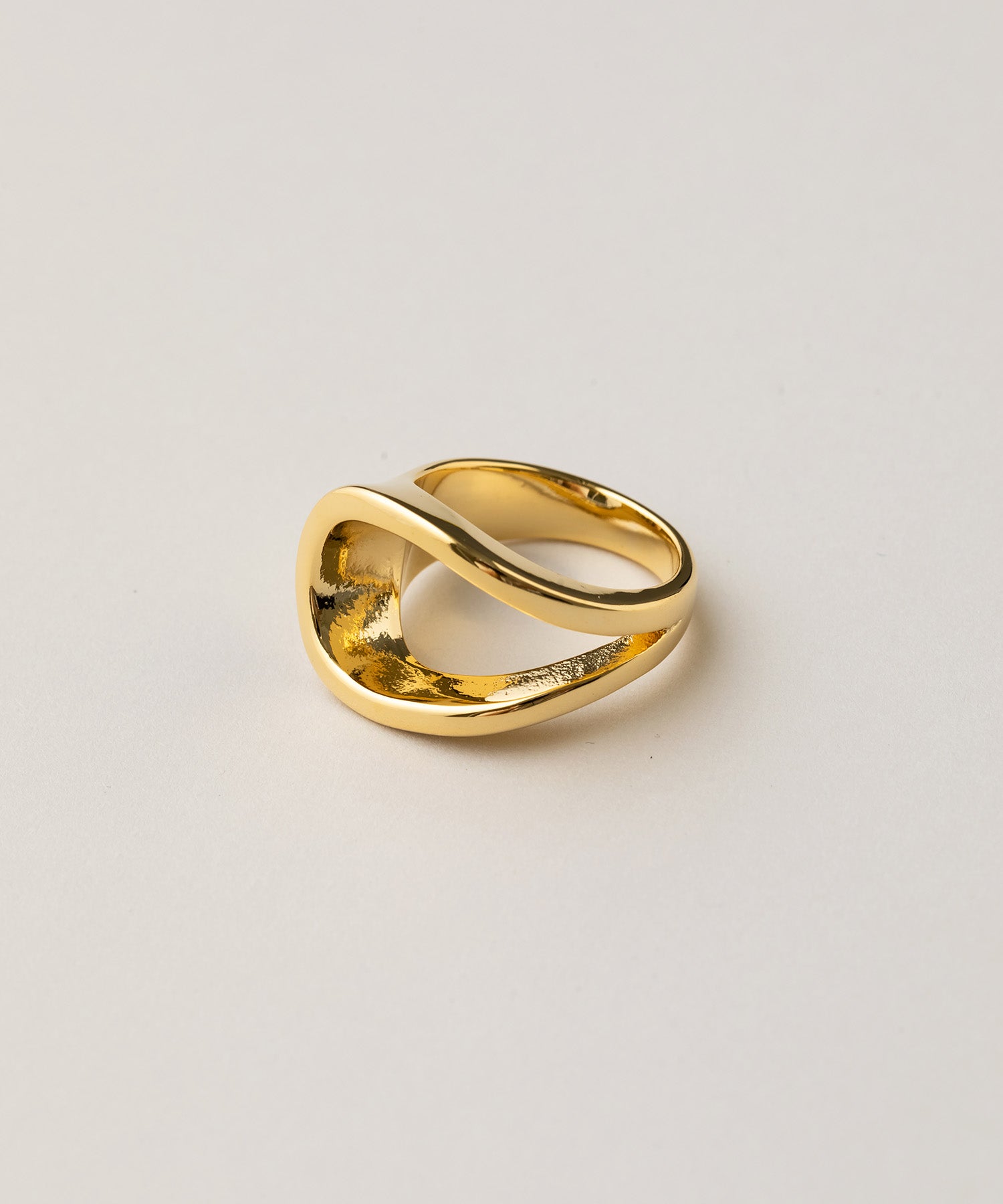 バツリカ VATSURICA 〈VATSURICA〉金属アレルギー対応 / サージカルステンレス / 316L / ボリュームリング