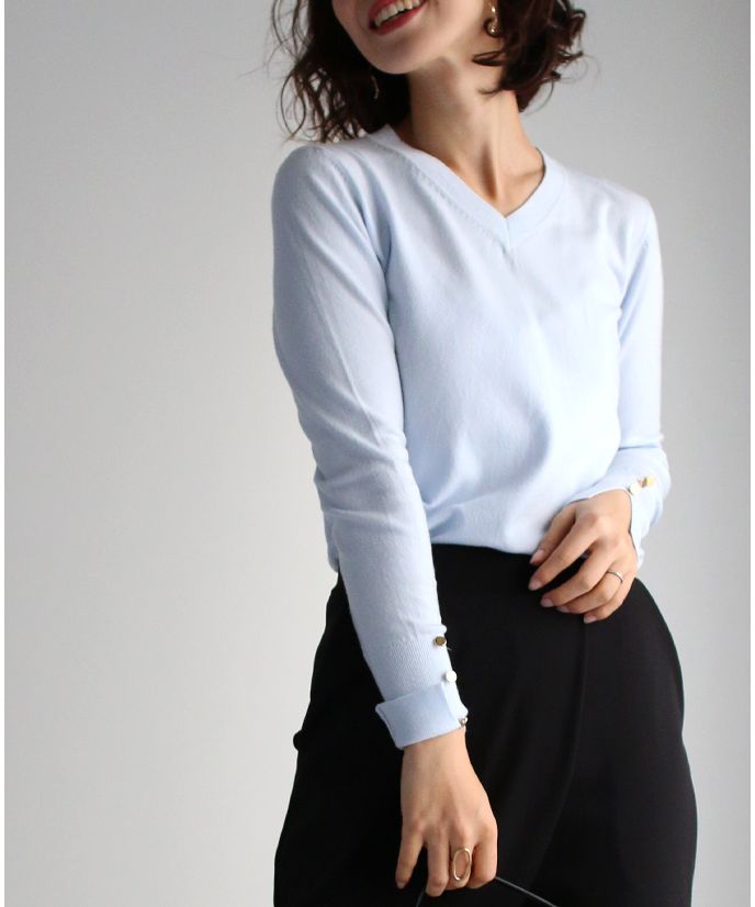 エーレスタイル Ehre style 2枚買いしたくなる使いごこち手首ボタンニット (ライトブルー) ライトブルー