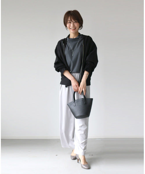 Ehre style Stylish hoodie that fulfills adult cuteness