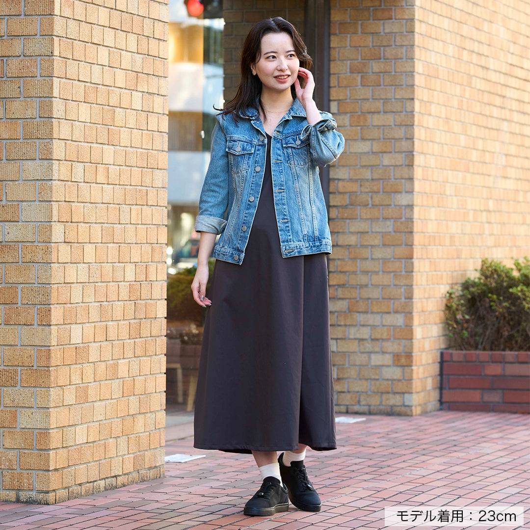 ボーダレススニーカー