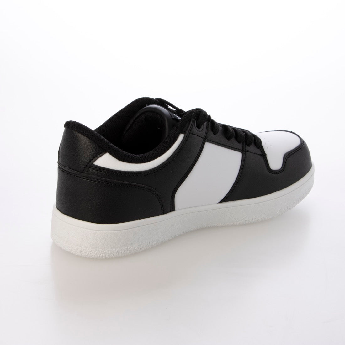 ラングラー Wrangler ストリートコートスニーカー (ブラック) ブラック