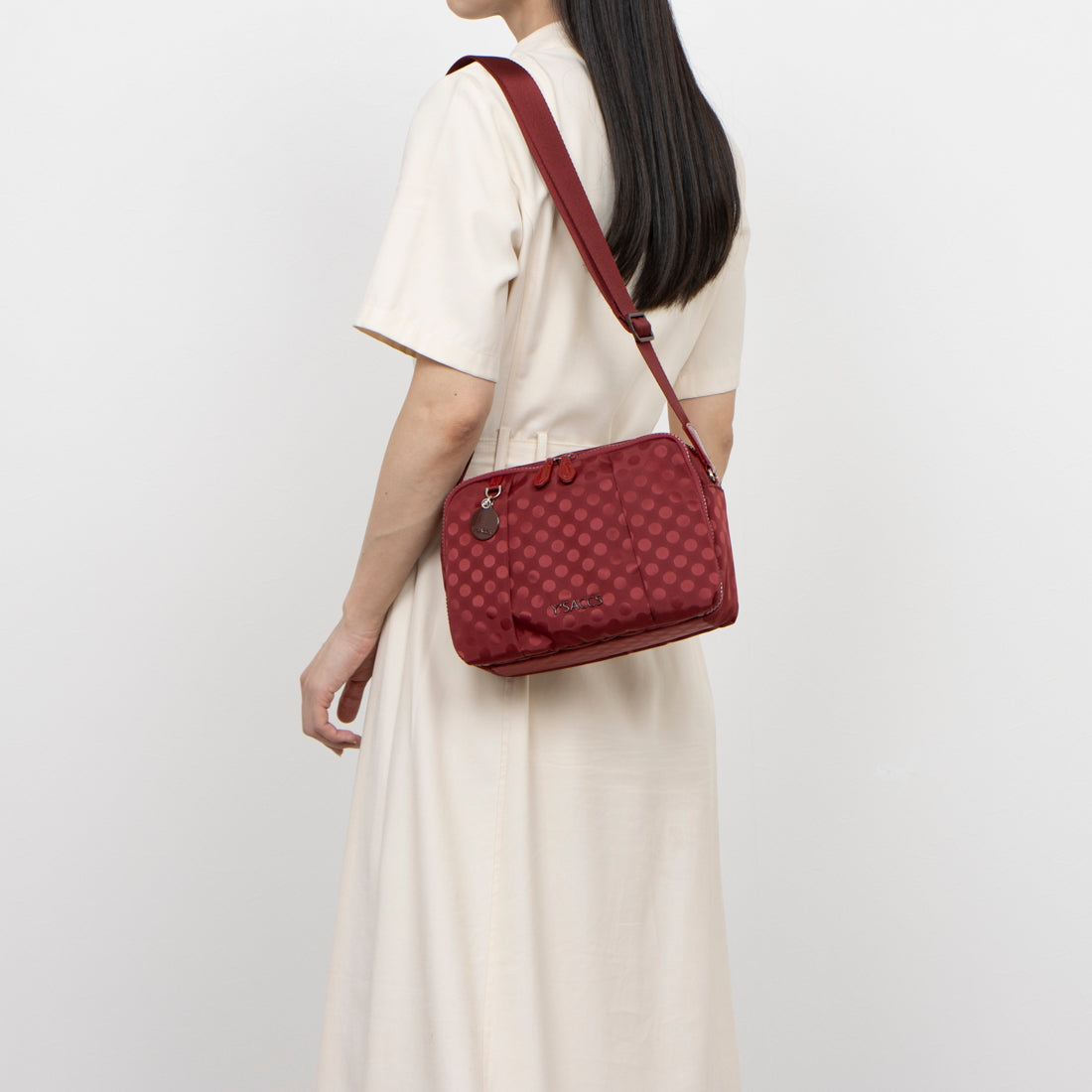 イザック Y'SACCS Polka Dots スクエアポシェット