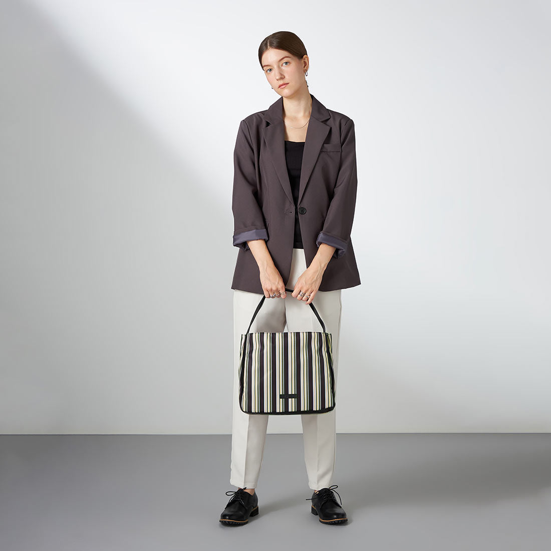 イザック Y'SACCS マルチストライプ すっきりトート Mサイズ (ブラック) ブラック