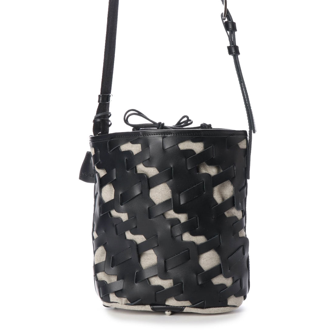 イザック YSACCS レザー×リネン メッシュデザインショルダー