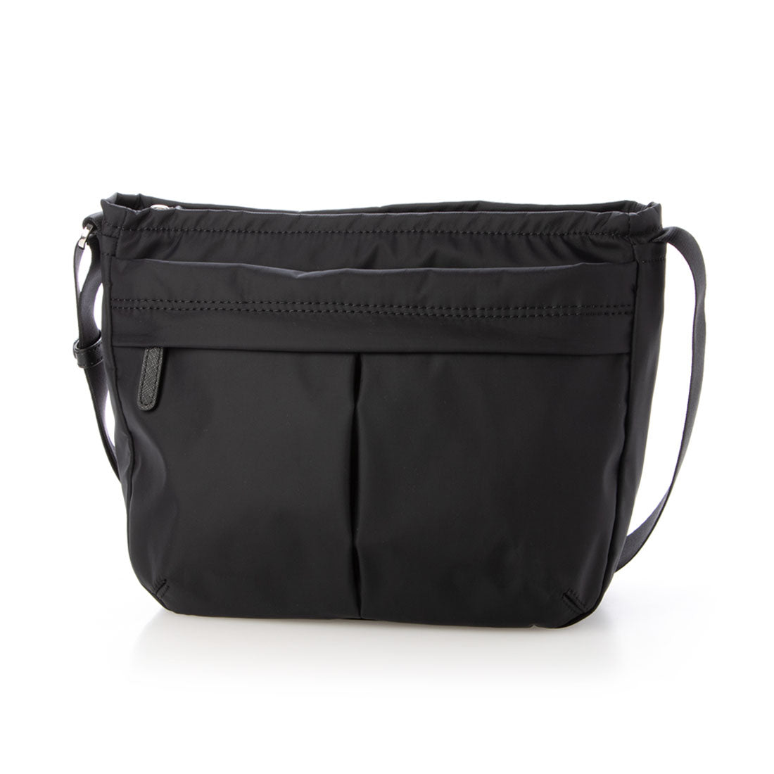 イザック Y'SACCS ナイロンタフタショルダーバッグ ミディアム,ブラック