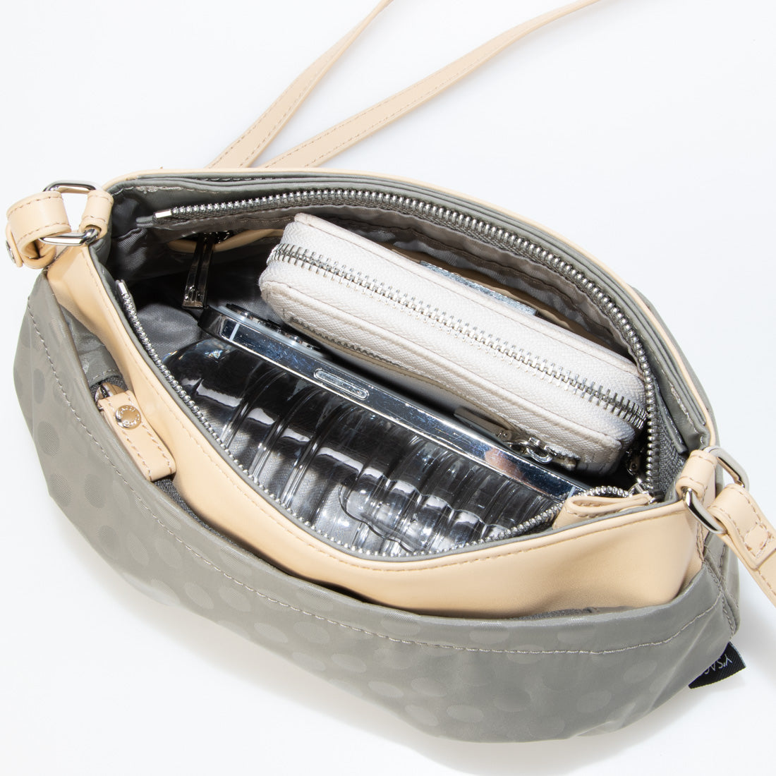 イザック Y'SACCS Polka Dots タックラウンドポシェット (グレージュ) グレージュ