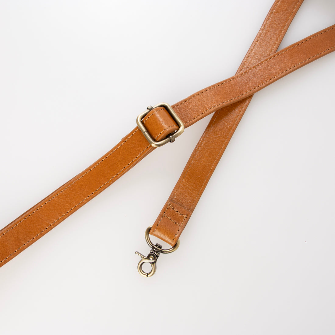 ズッケロ zucchero ズッケロ zucchero お財布ショルダー フルベジタブルタンニングレザー (BROWN) BROWN