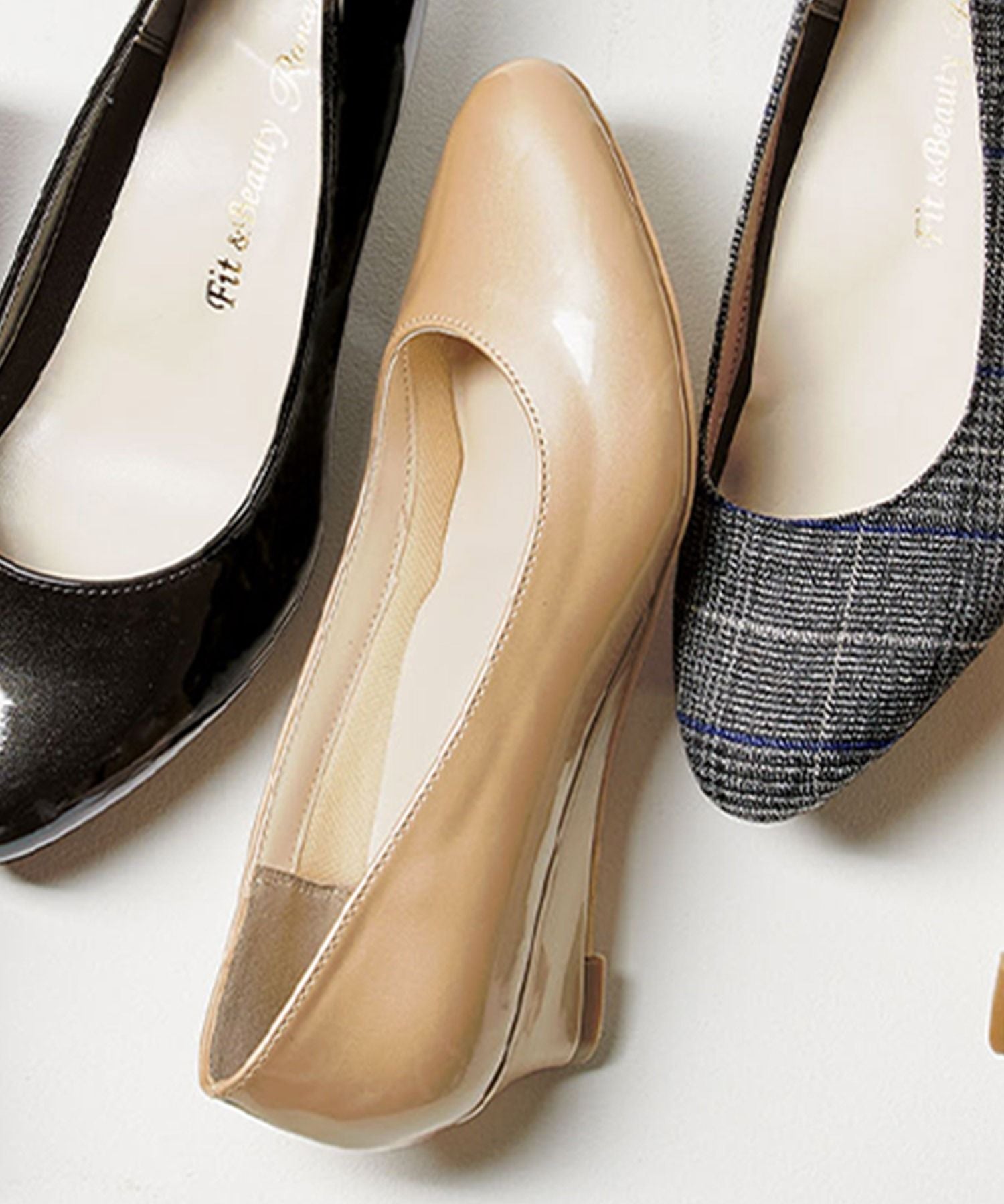 ラナン RANAN 幅広ゆったりアーモンドトゥウェッジパンプス,ベージュエナメル