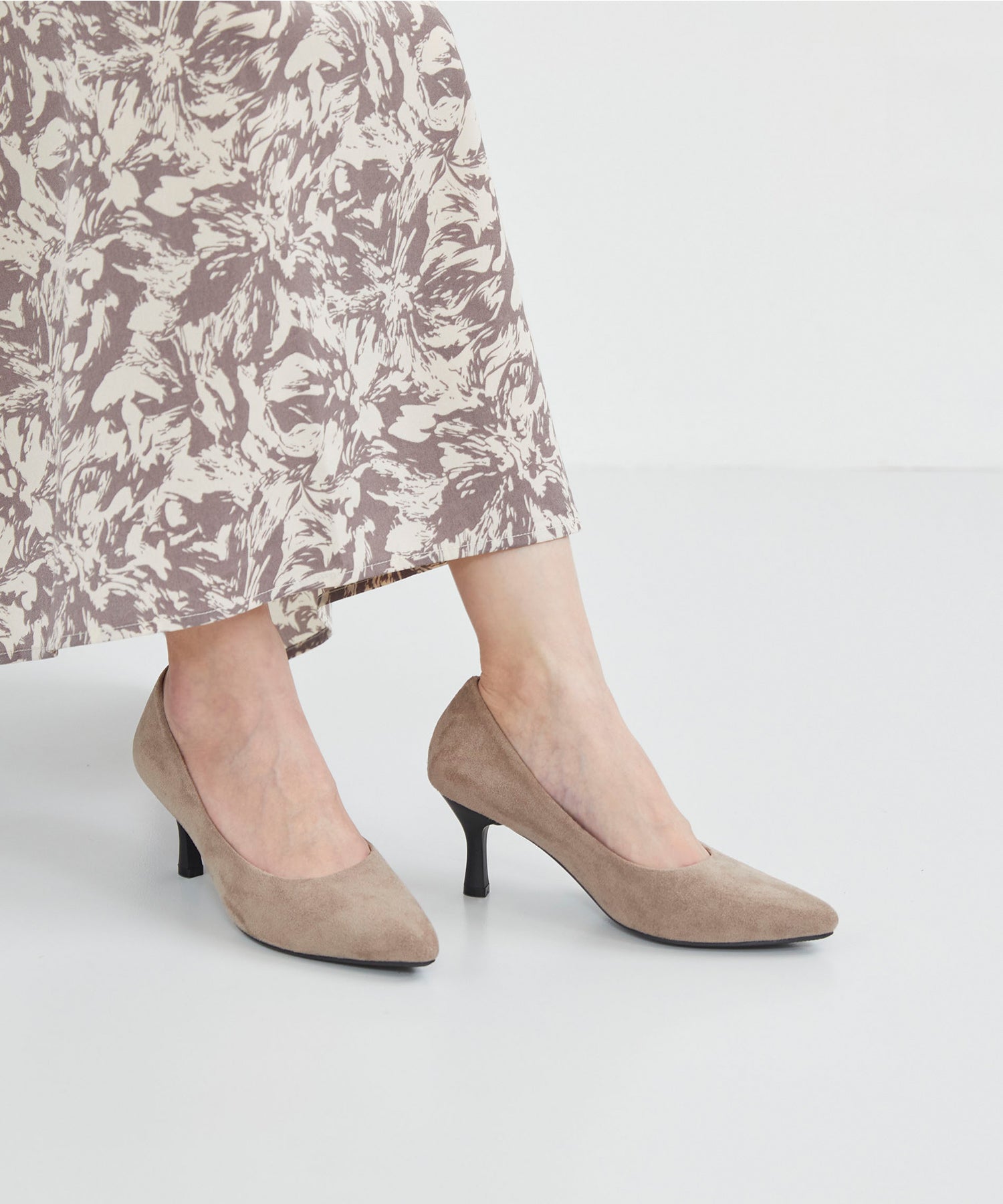 メヌエ Menue ポインテッドトゥ パンプス (3034グレージュSD) 3034グレージュSD