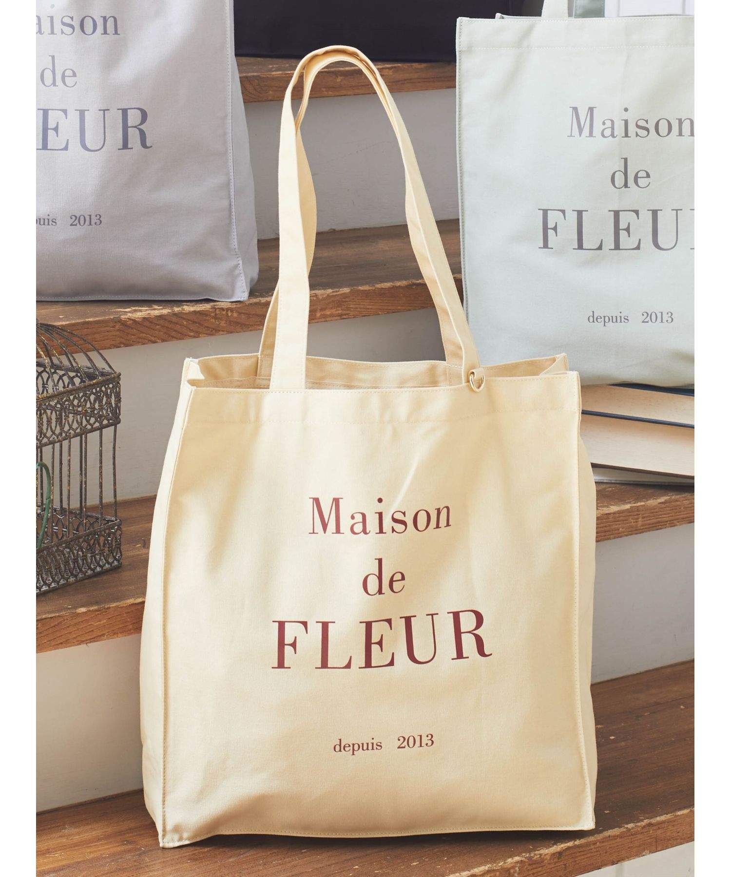 メゾン ド フルール Maison de FLEUR EC限定ブランドロゴプリントスクエアトートバッグ (イエロー) イエロー