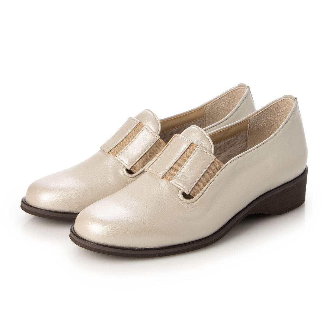 アトリエ Atelier 【3E】ラバーバンド付きラウンドトゥシューズ (ベージュメタリック) ベージュメタリック