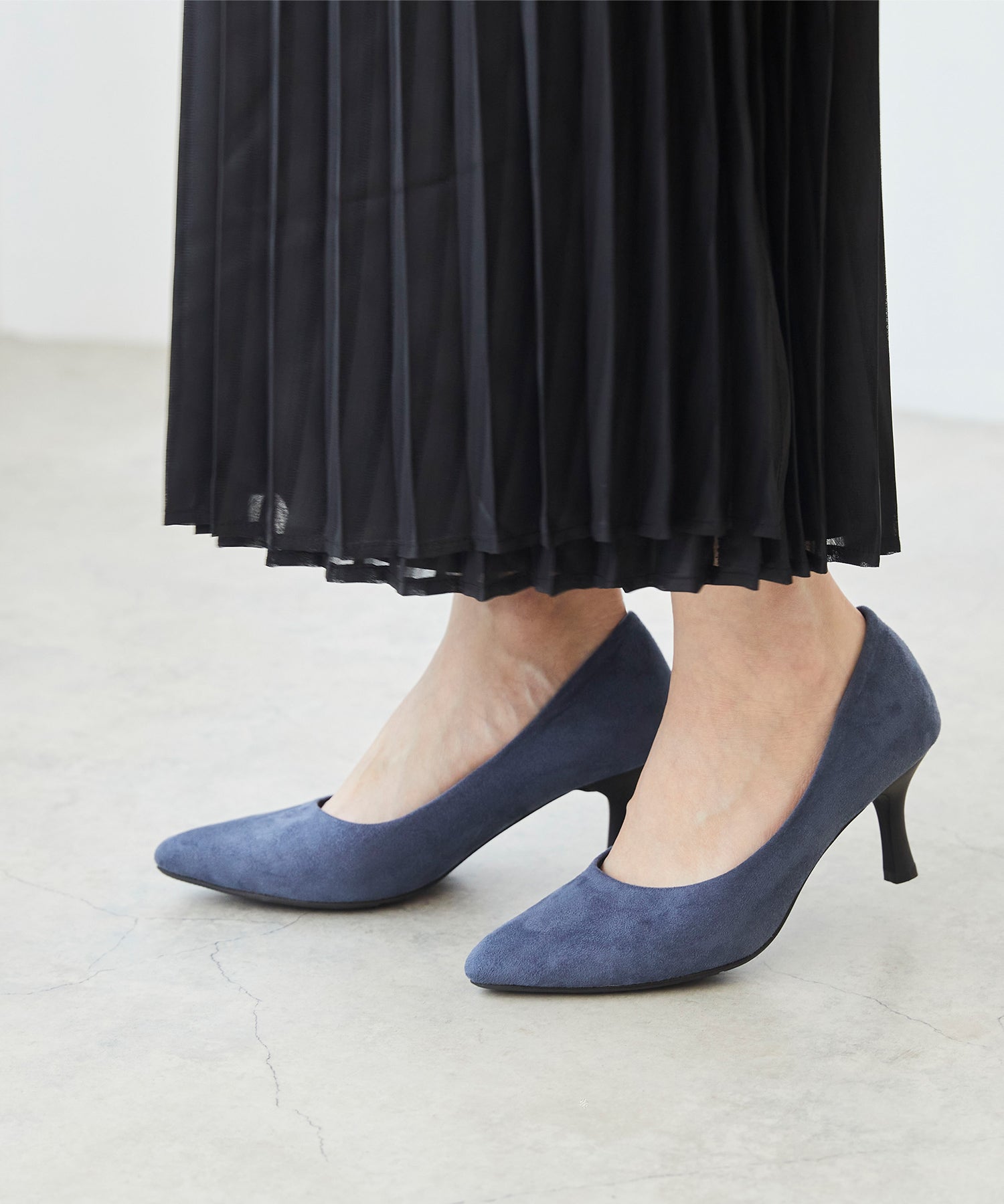 メヌエ Menue ふわっふわの履き心地 ポインテッドトゥ パンプス (3076グレイッシュネイビーSD) 3076グレイッシュネイビーSD