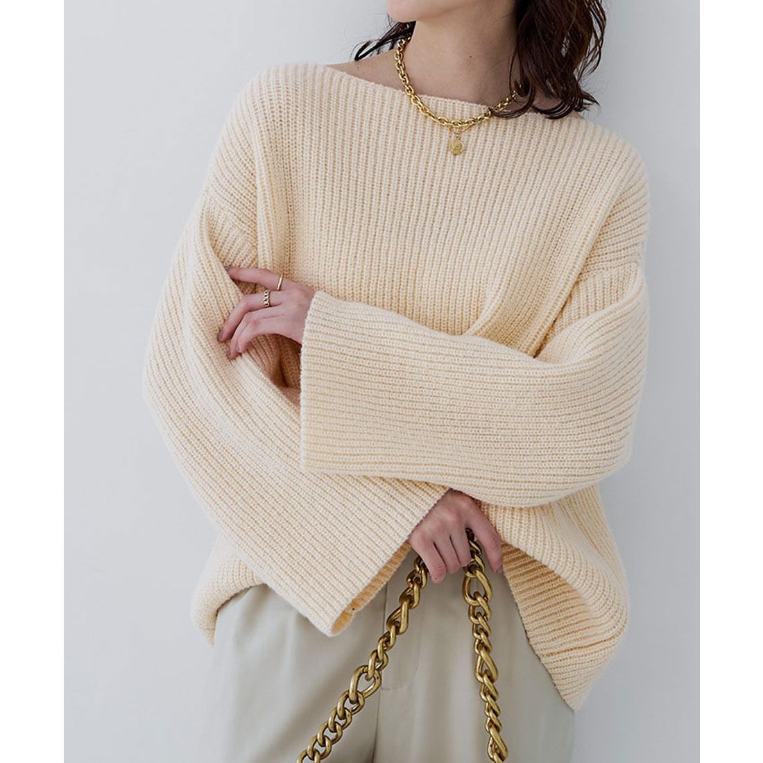 ユアーズ ur's ふんわりタッチオーバーサイズニット,アイボリー