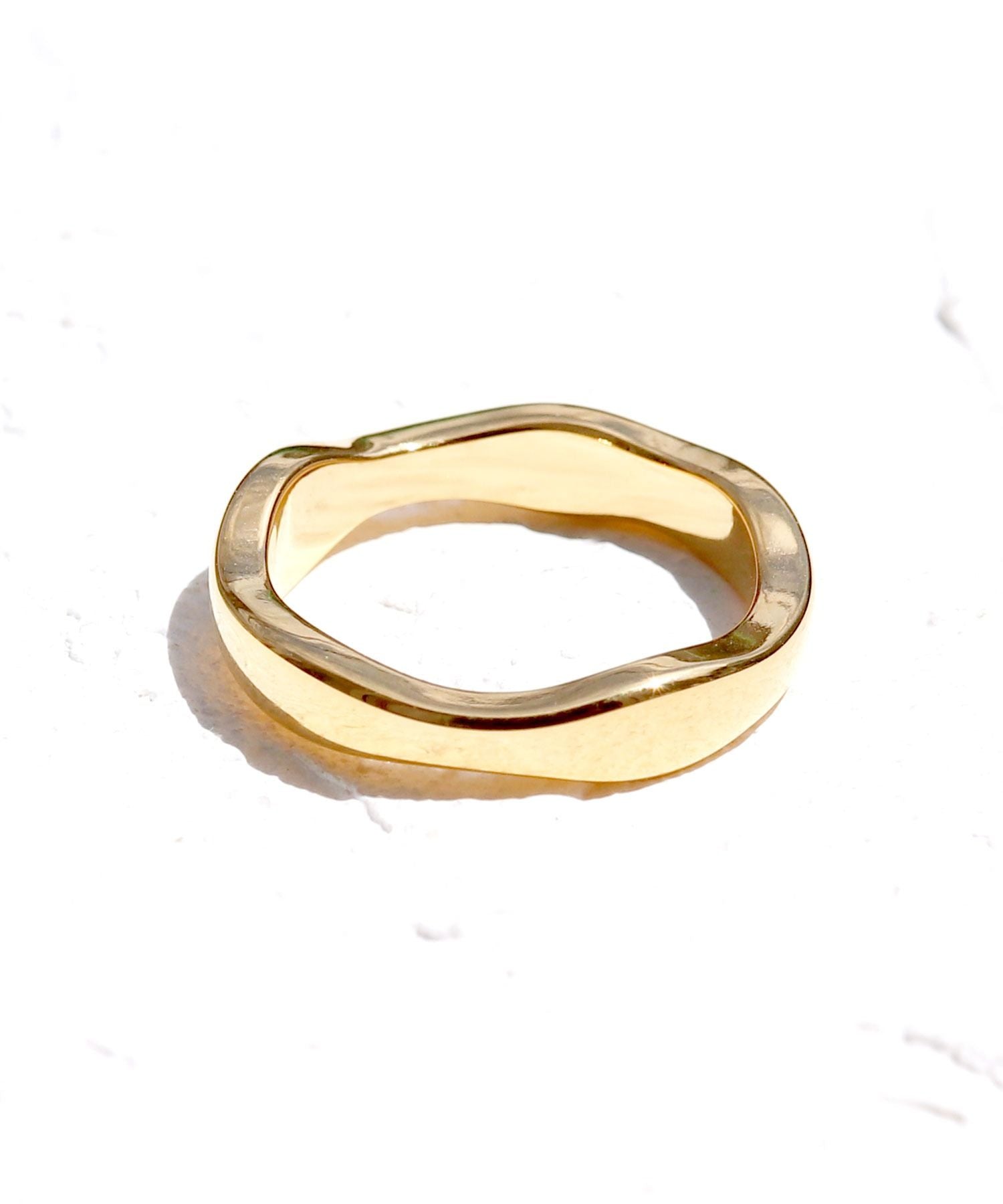 フロージュ florge 金属アレルギー対応 シンプルウェーブステンレスリング 4mm/14号