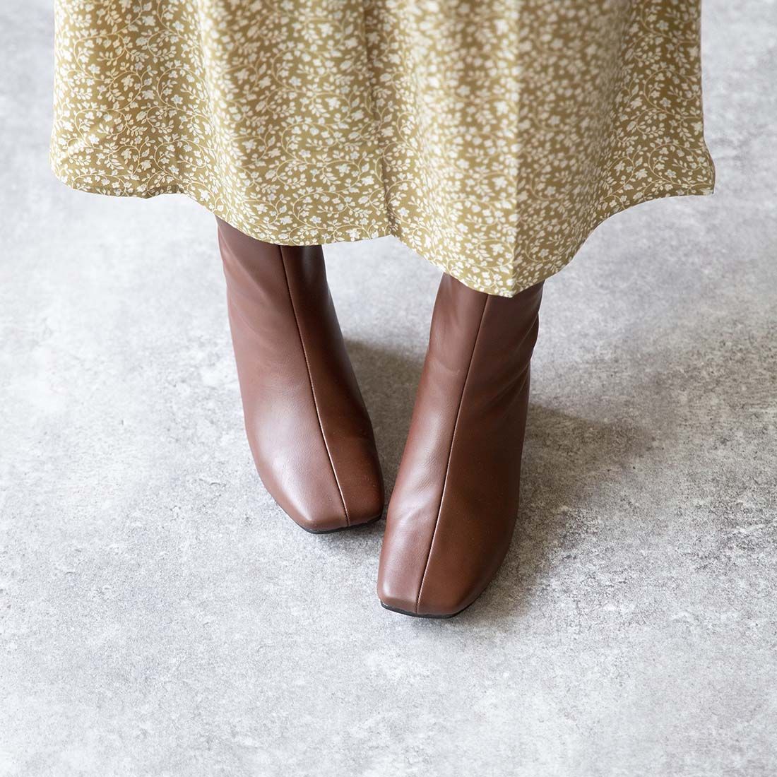 ウェレッグ セレクト welleg sellect スクエアトゥ 変形ヒールブーツ