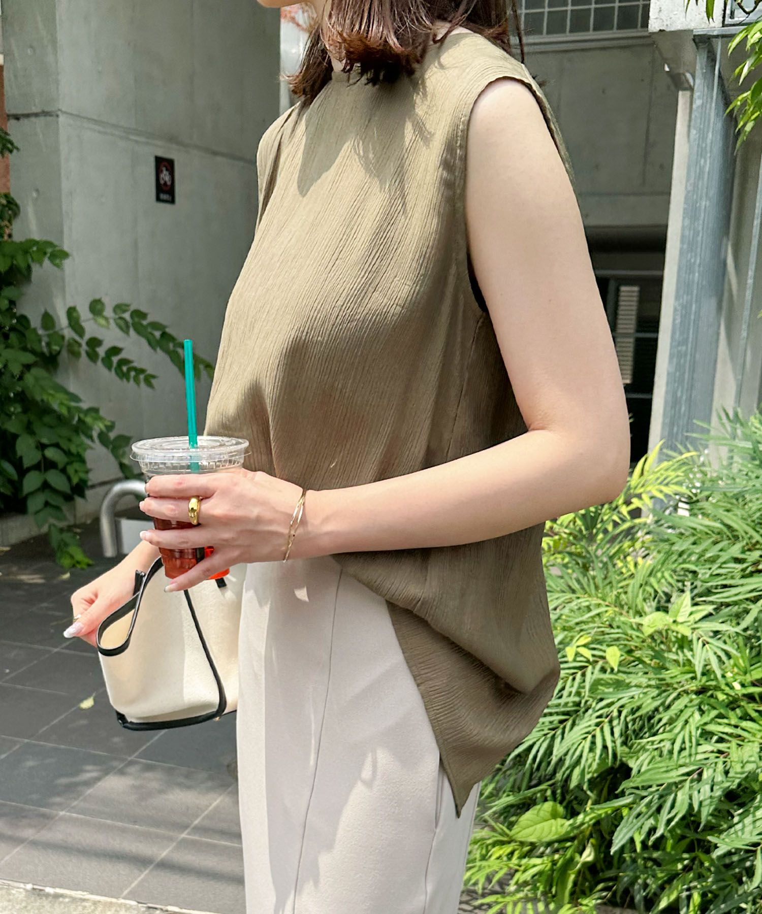 アンドミー andme レイヤード風  シアー ノースリーブ ブラウス