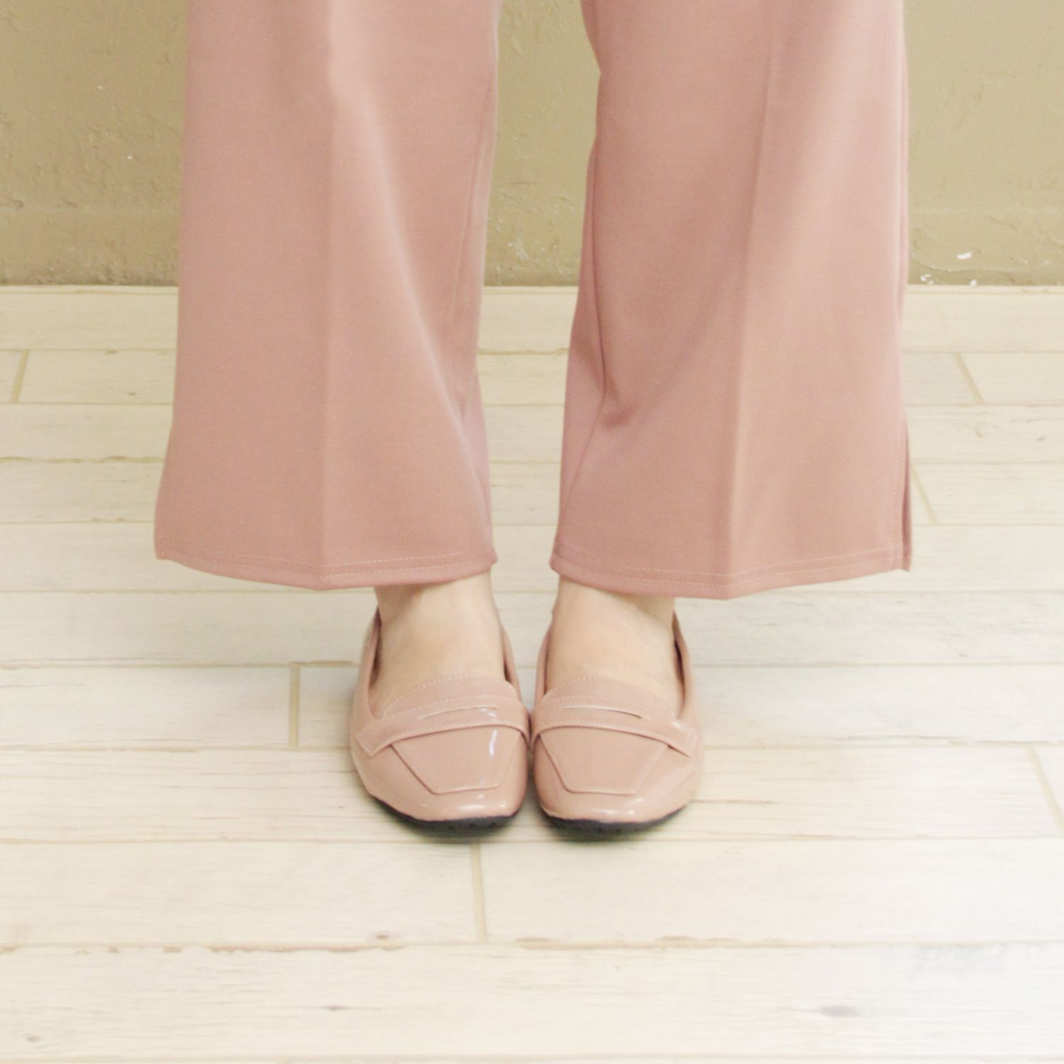 グランドフルール grandfleur 【晴雨兼用】スクエアトゥのローファーパンプス