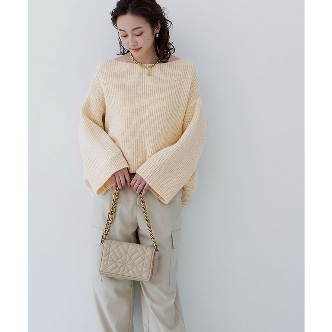 ユアーズ ur's ふんわりタッチオーバーサイズニット