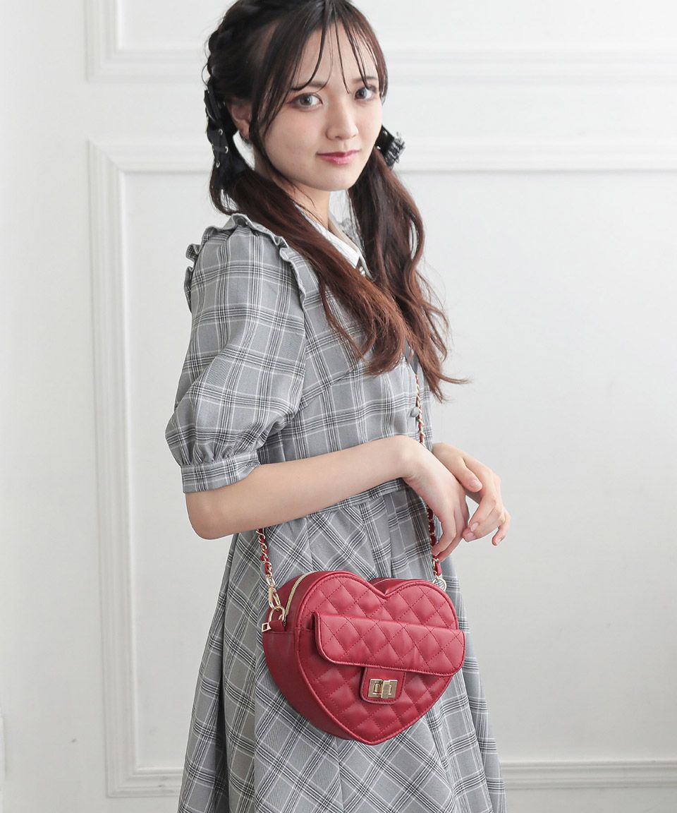 アルトローズ ALTROSE キルティング キルト ショルダーバッグ ハート ラブ
