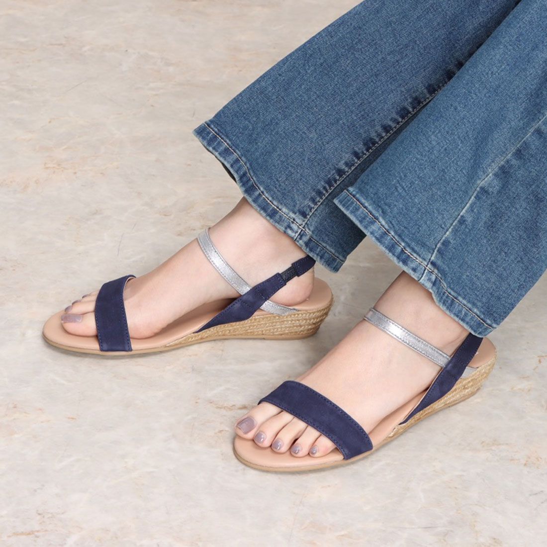 Gaimo Bicolor Strap Sandals