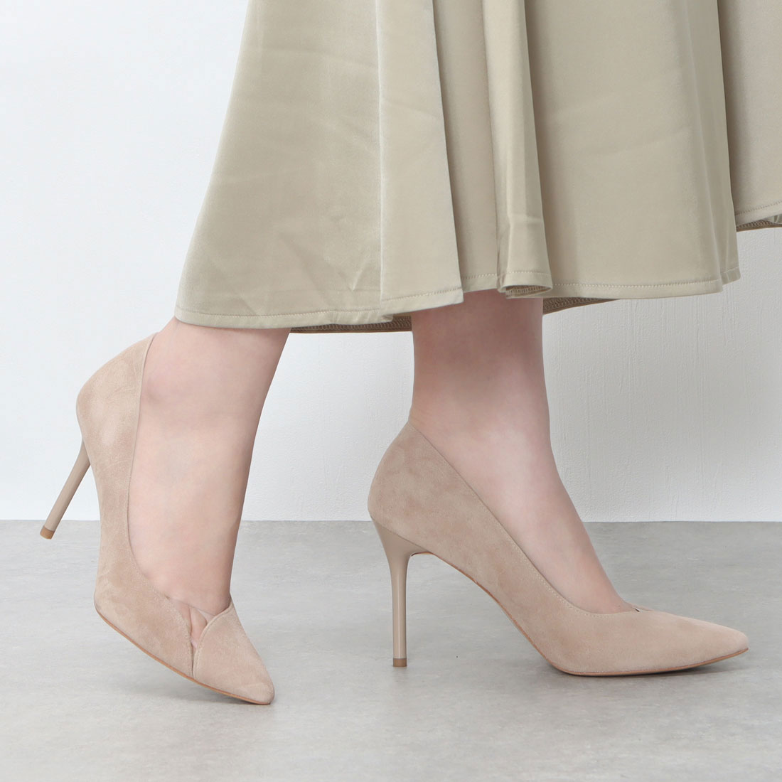 セヴン トゥエルヴ サーティ SEVEN TWELVE THIRTY スティレットヒールクリアモチーフパンプス (ブラック) ブラック