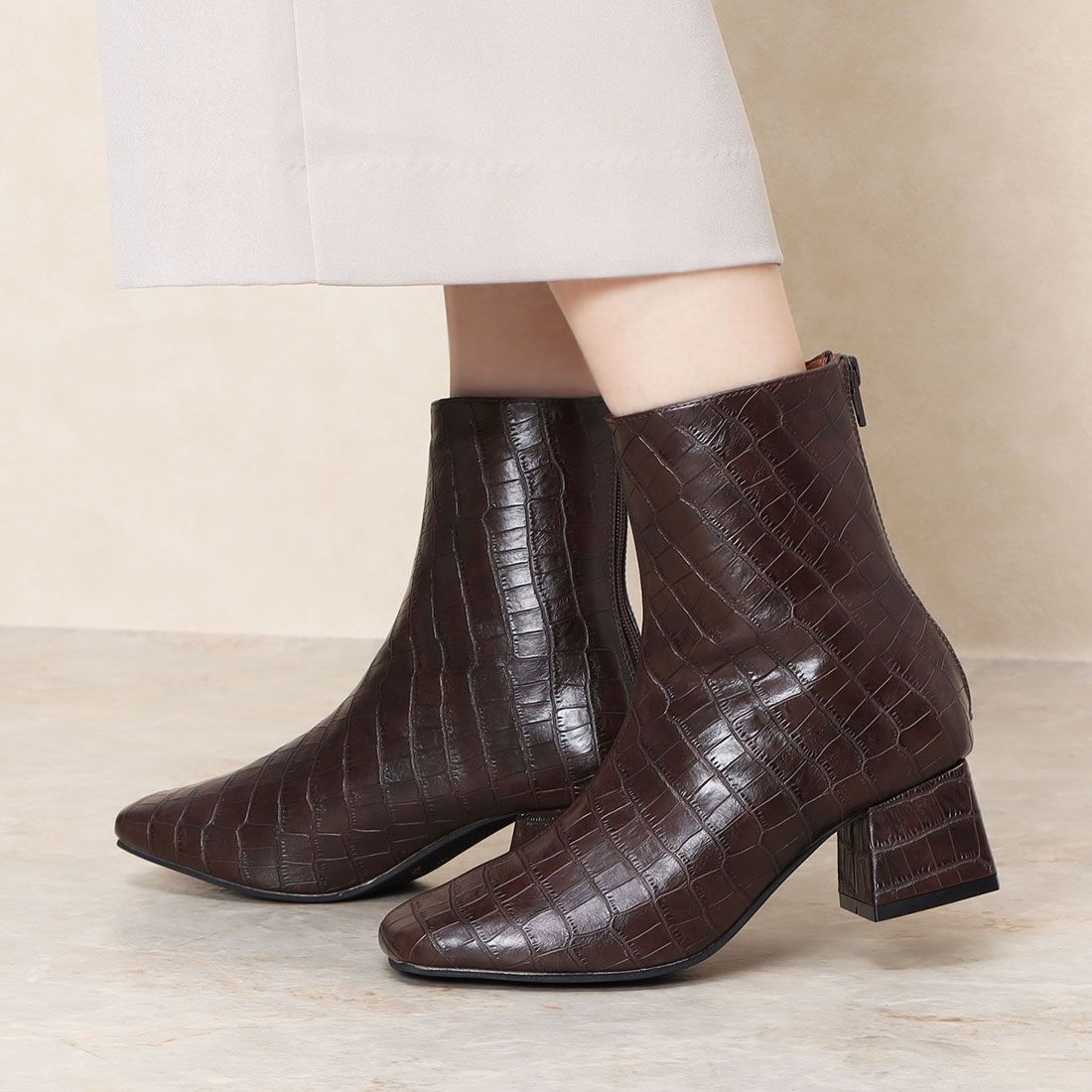 ウェレッグ セレクト welleg sellect スクエアトゥ 変形ヒールブーツ