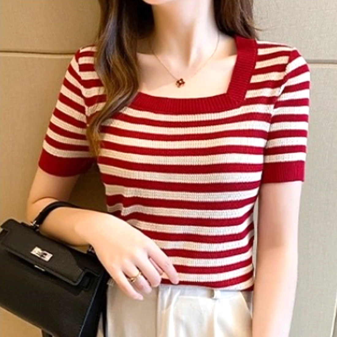 デューリリー Dewlily ボーダーサマーニット 韓国ファッション 10代 20代 30代 スクエアネック カジュアル ボーダーデザイン コンパクト 豊富なカラーバリエーション (ブラック) ブラック