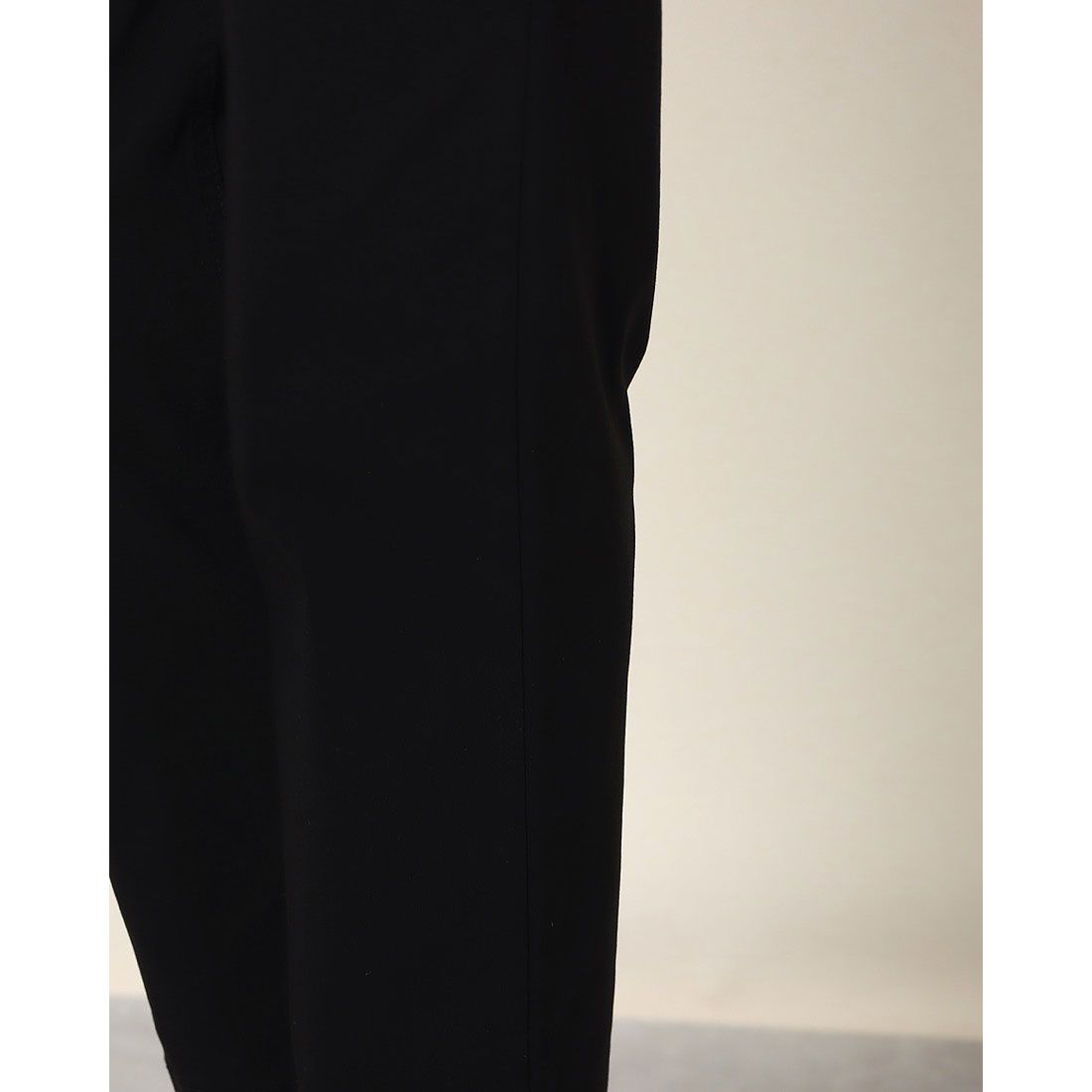 アロッタ Alotta 【3つの機能付】美脚ストレッチテーパードパンツ