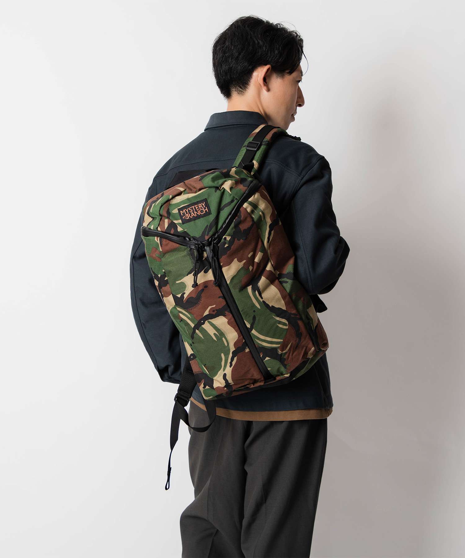ミステリーランチ MYSTERY RANCH URBAN ASSAULT 21L アーバンアサルト バックパック デイパック リュックサック メンズ レディース リュック (リザード) リザード